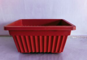 Rectangular Plastic Pot (Red)